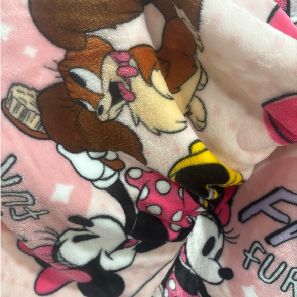 Disney Minnie Mouse Pink and Purple Throw Blanket - Picture 2 of 3